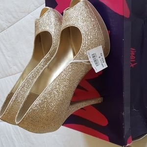 Gold Fioni Luster Lustre Stilleto Pumps
